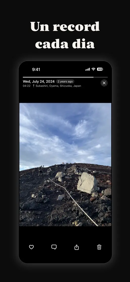 Revivint una foto a pantalla completa, amb la seva data, hora i lloc