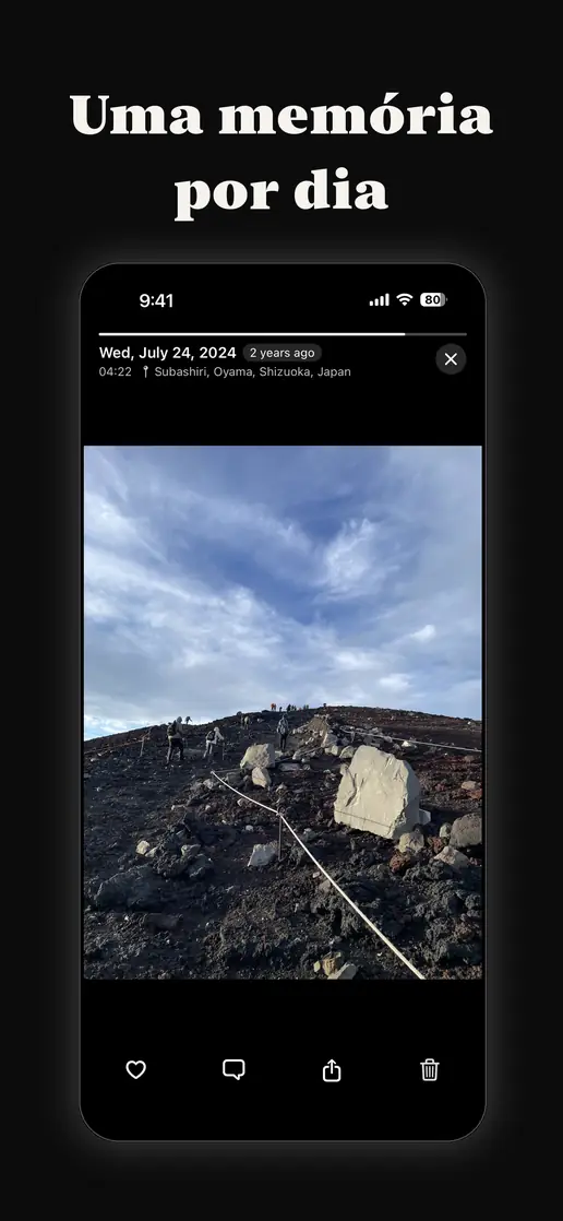 Revivendo uma foto em tela cheia, com a data, hora e lugar